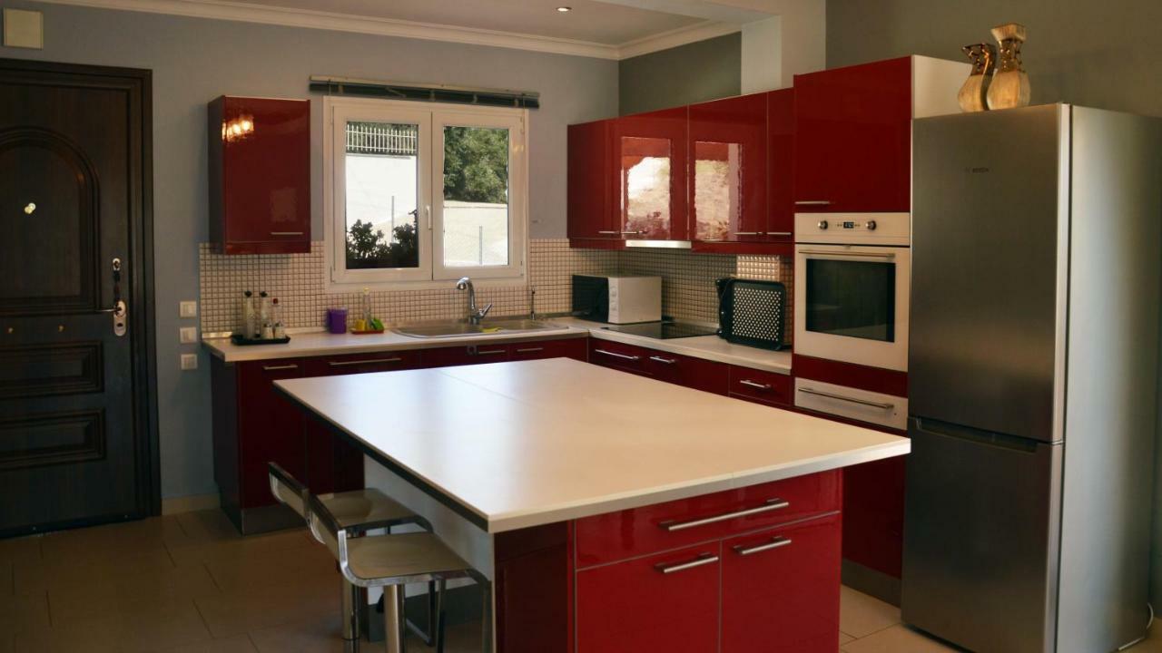Holiday home Polikseni House *