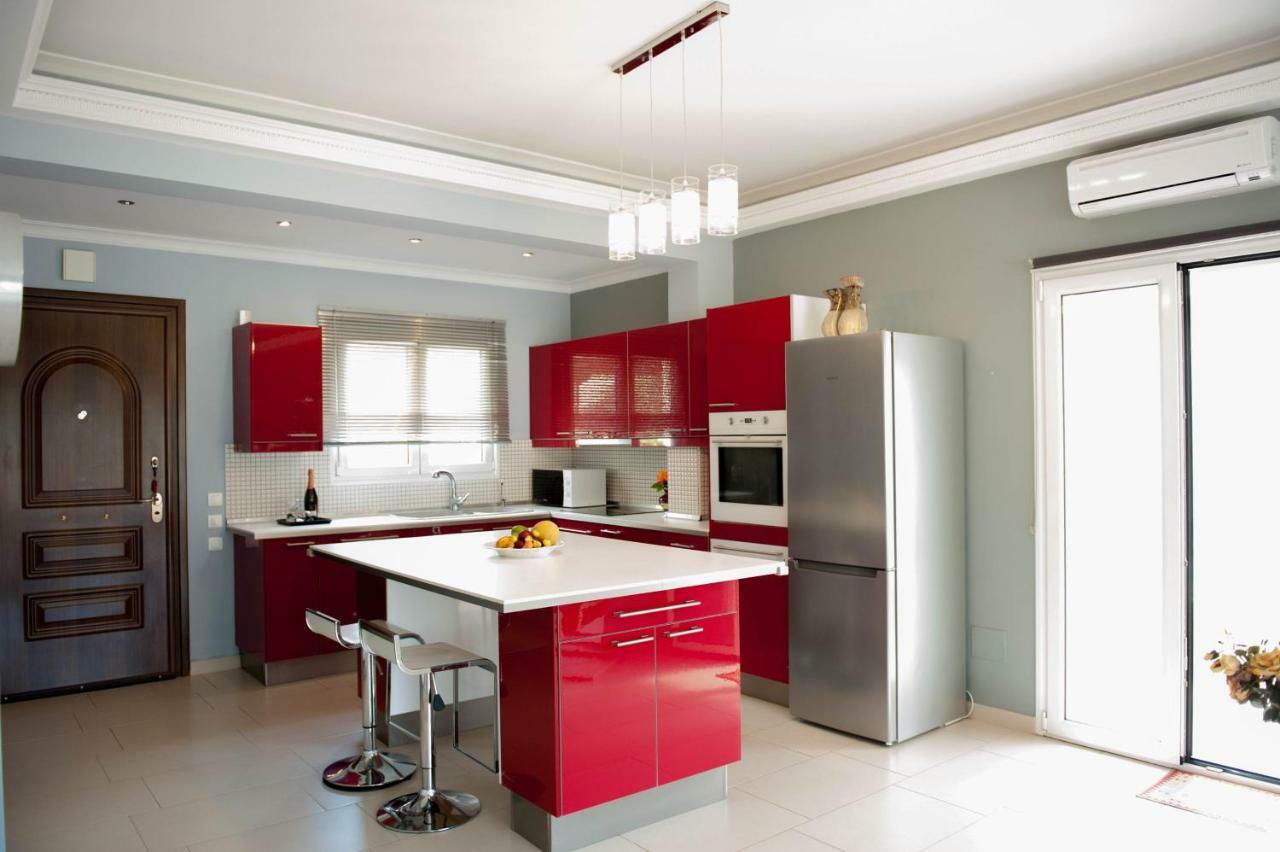 Holiday home Polikseni House