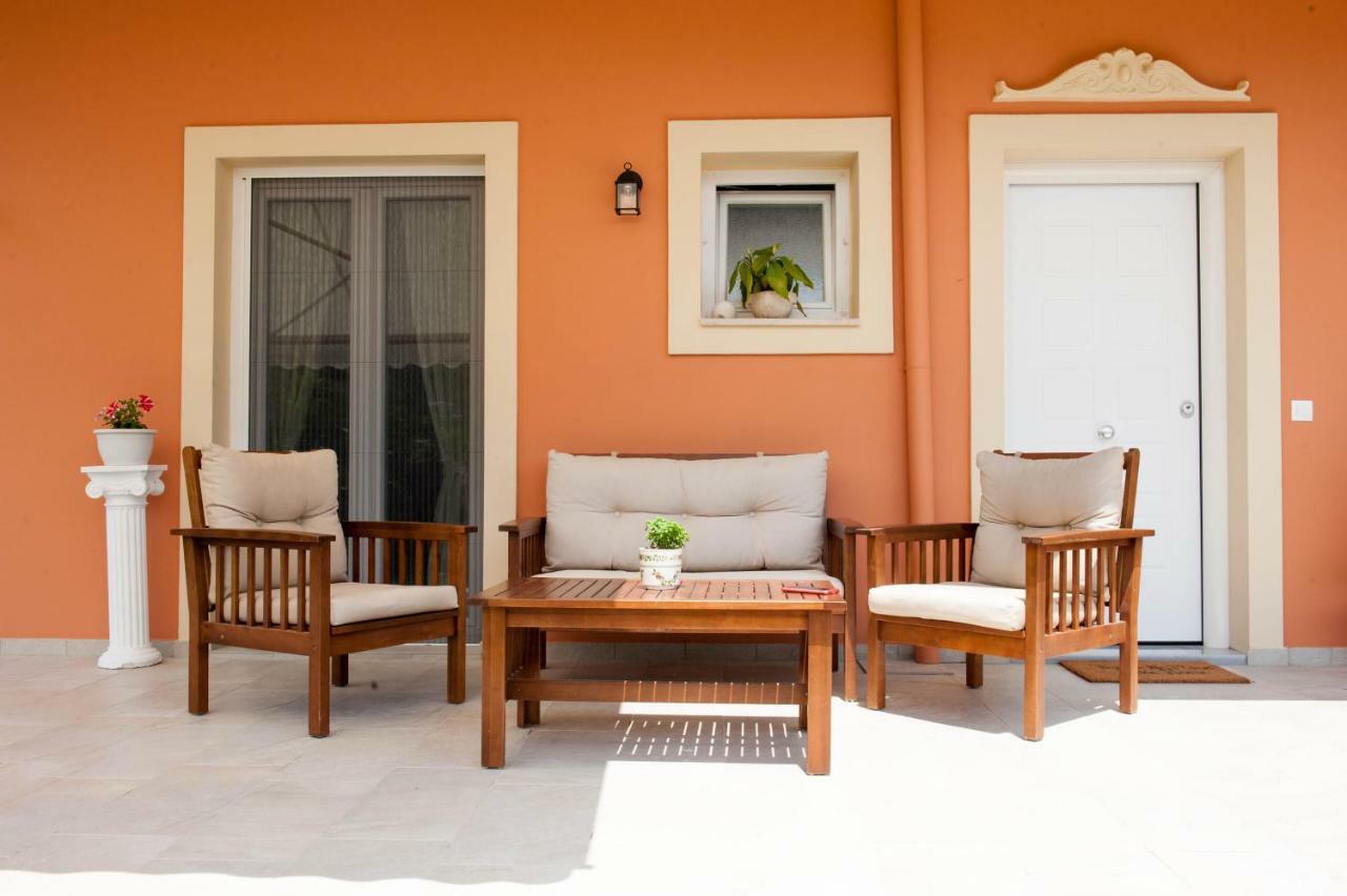 Holiday home Polikseni House *